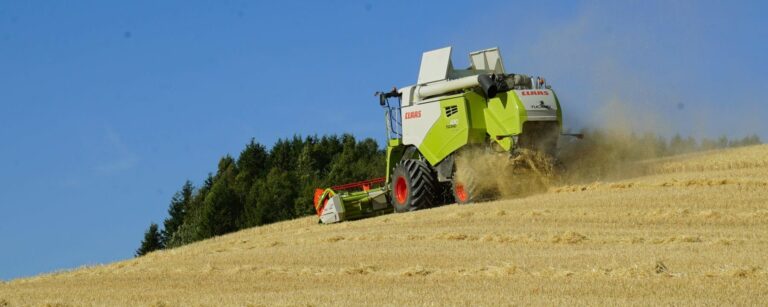 CLAAS TUCANO 430 MONTANA