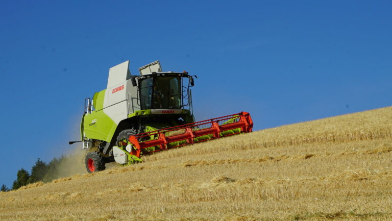 CLAAS TUCANO 430 MONTANA