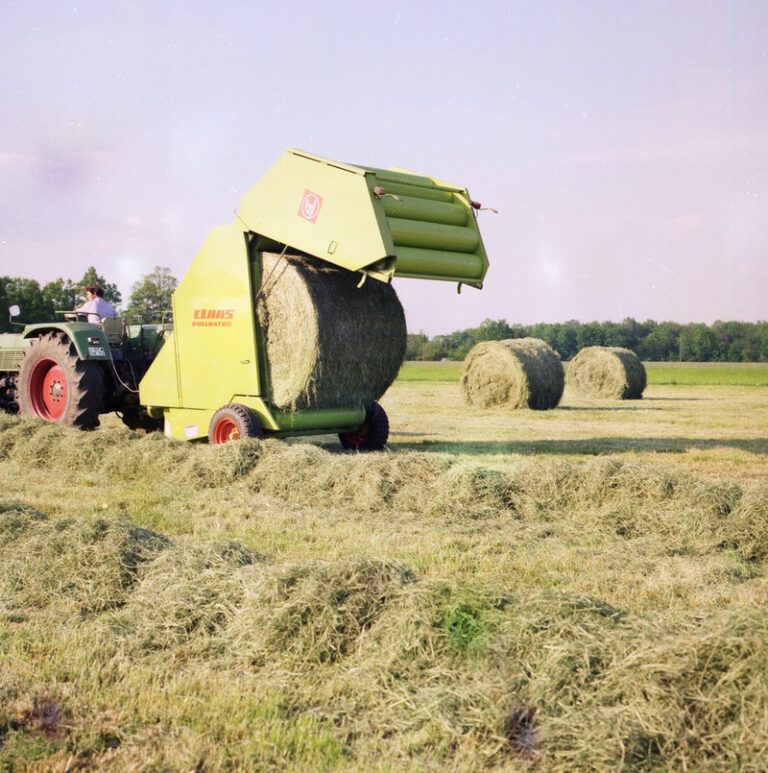 CLAAS ROLLANT 85